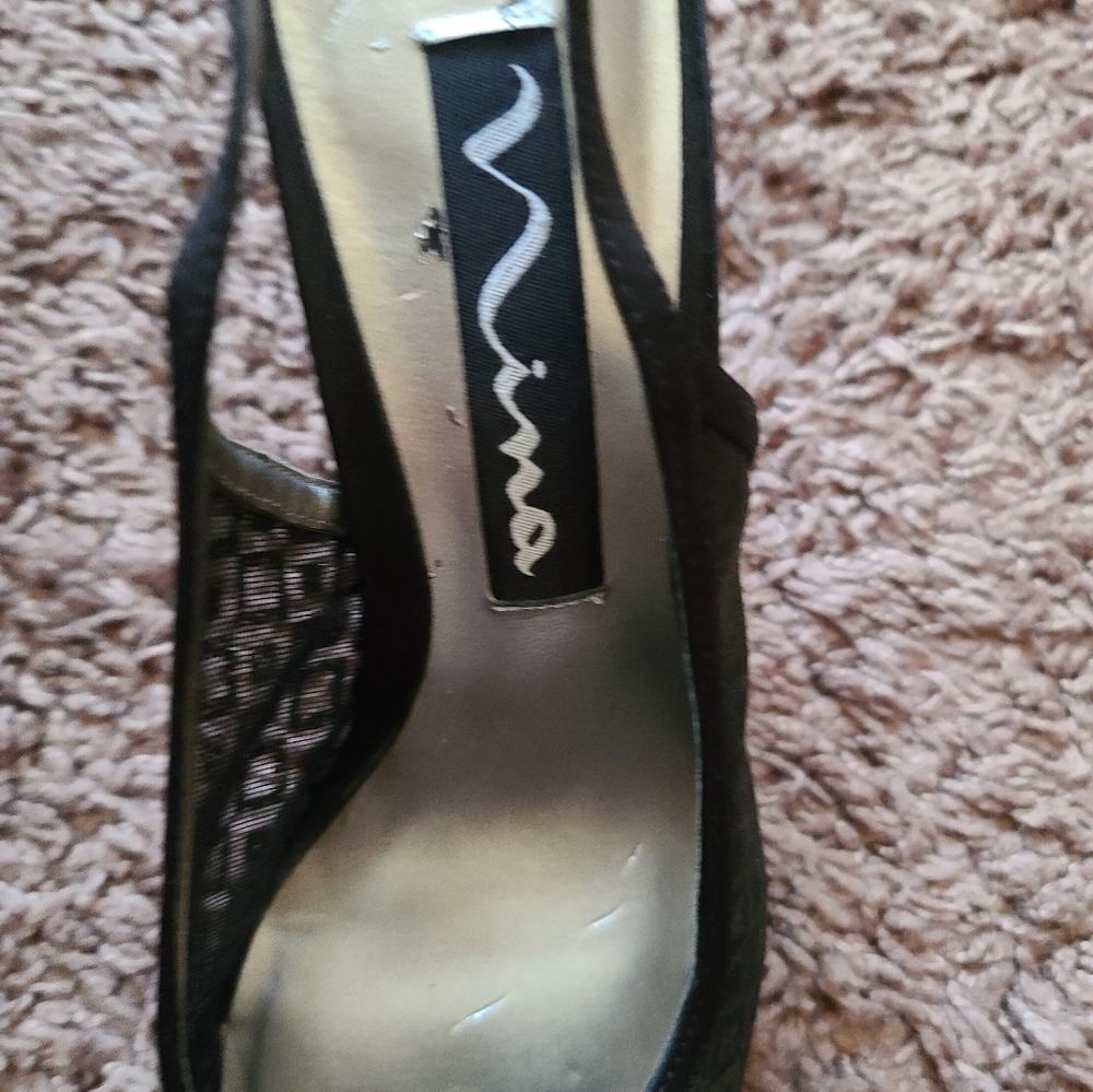 Heels - Picture 6 of 8
